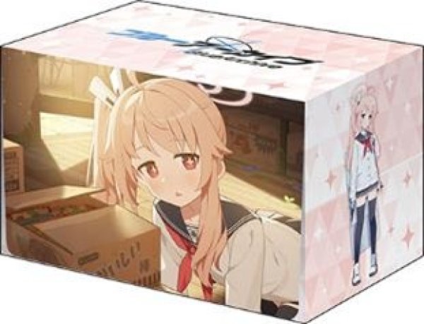 画像1: ※5月10日まで受付※【予約】ブシロードデッキホルダーV3・1120 ブルーアーカイブ『ナツ』メモリアルロビーイラストver. [7/18] (1)