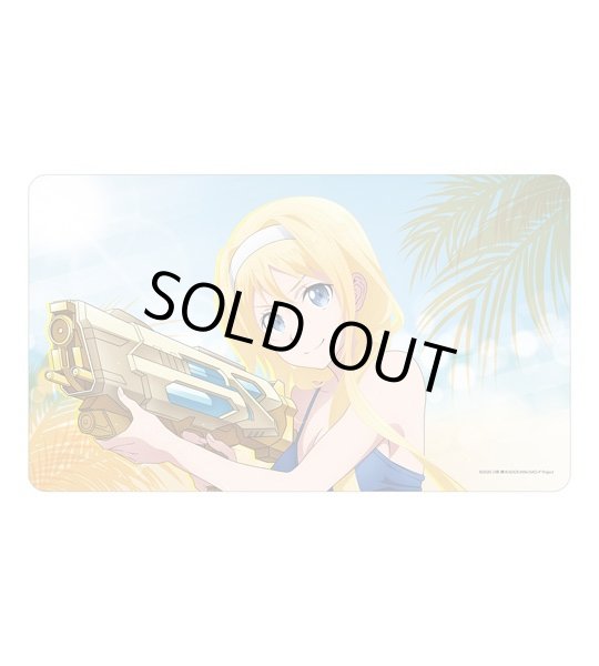 画像1: 【プレイマット】マルチデスクマット ソードアート・オンライン 描き下ろし アリス ウォーターガンバトルver. [9月上旬] (1)