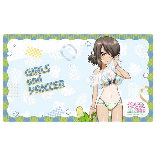 画像1: ※6月13日まで受付※【予約】ラバーマット ガールズ＆パンツァー 最終章 描き下ろし（ミカ／水鉄砲 日焼けVer.） [26年8月下旬] (1)