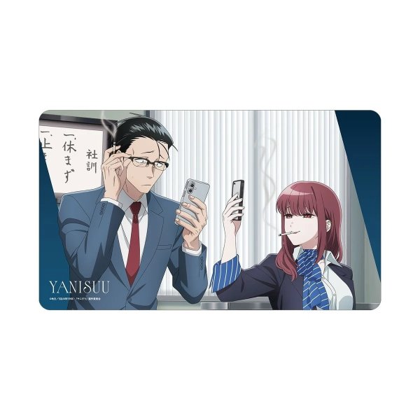 画像1: ※10月3日まで受付※【予約】マルチデスクマットTVアニメ「スーパーの裏でヤニ吸うふたり」 描き下ろし 佐々木&田山 if ふたりが同じ職場だったらver. [26年12月中旬] (1)